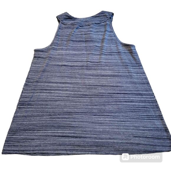 Women's Size Medium Apt. 9 Sleeveless navy top - Picture 2 of 6